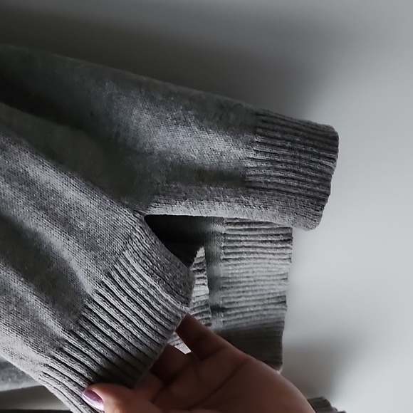 Uniqlo Cotton Cashmere Fitted Button Up Fully Fashioned Knit Cardigan - Picture 4 of 7